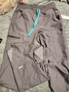Figs women scrub outfit set xs graphite gray Grey xs